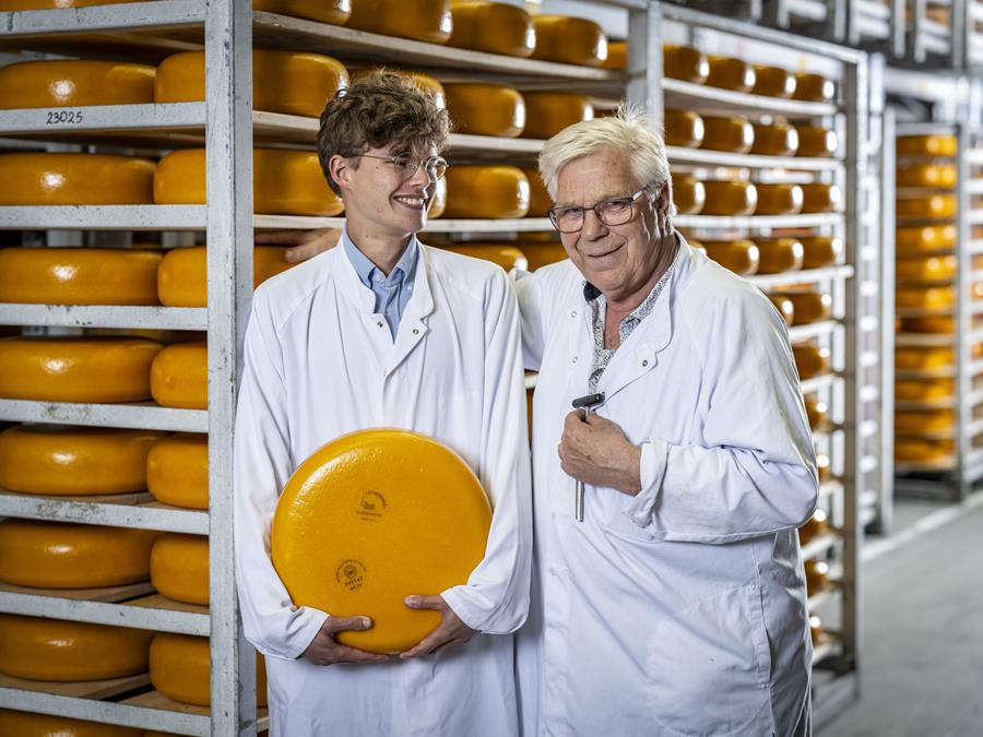 De smaak van écht kaasvakmanschap herken je aan het Rode Zegel!