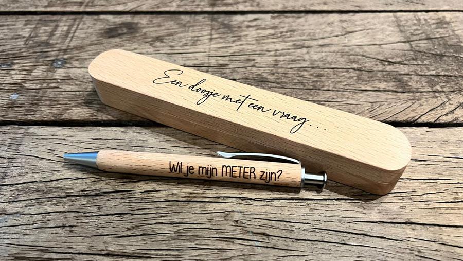Dotti Woods - Pen in doosje met vraag