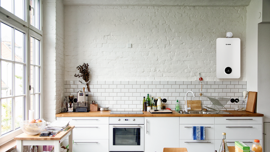 Bosch lanceert nieuwe gesloten badverwarmer Therm 6600 S